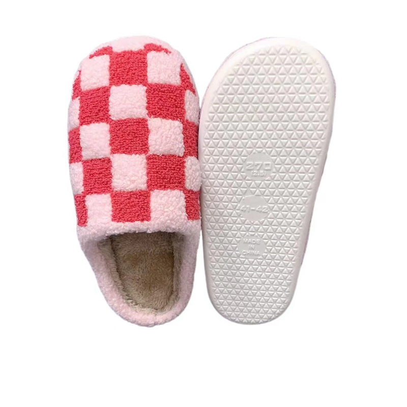 Women’s Pink Checker   Winter Indoor Plush Slipper