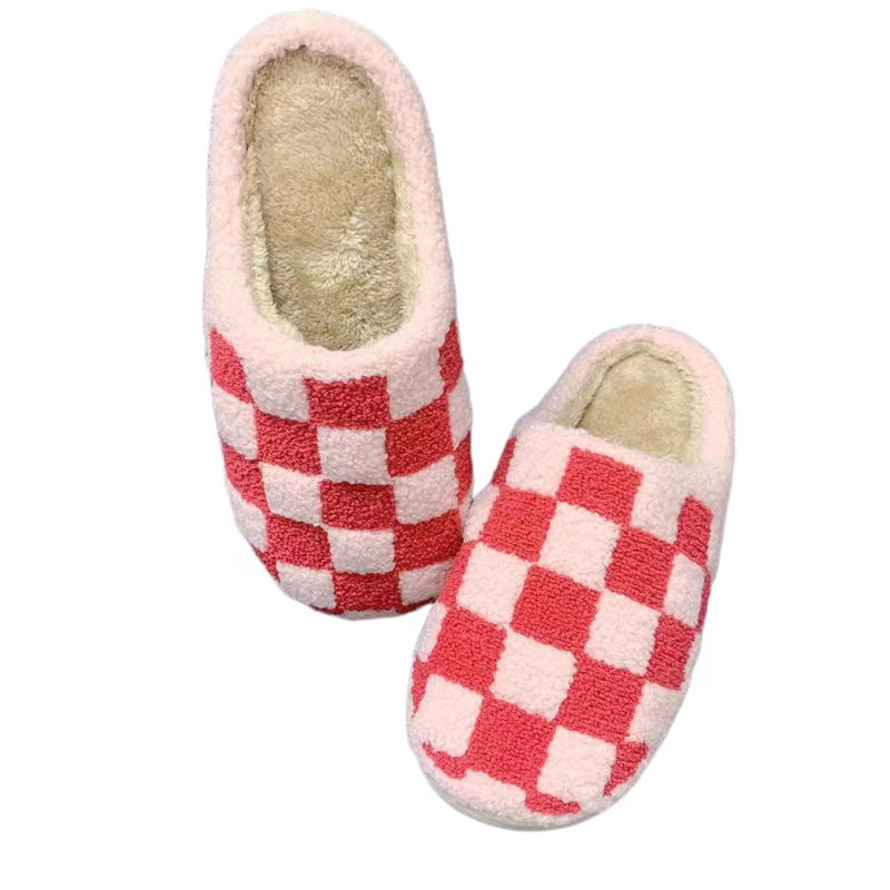 Women’s Pink Checker   Winter Indoor Plush Slipper