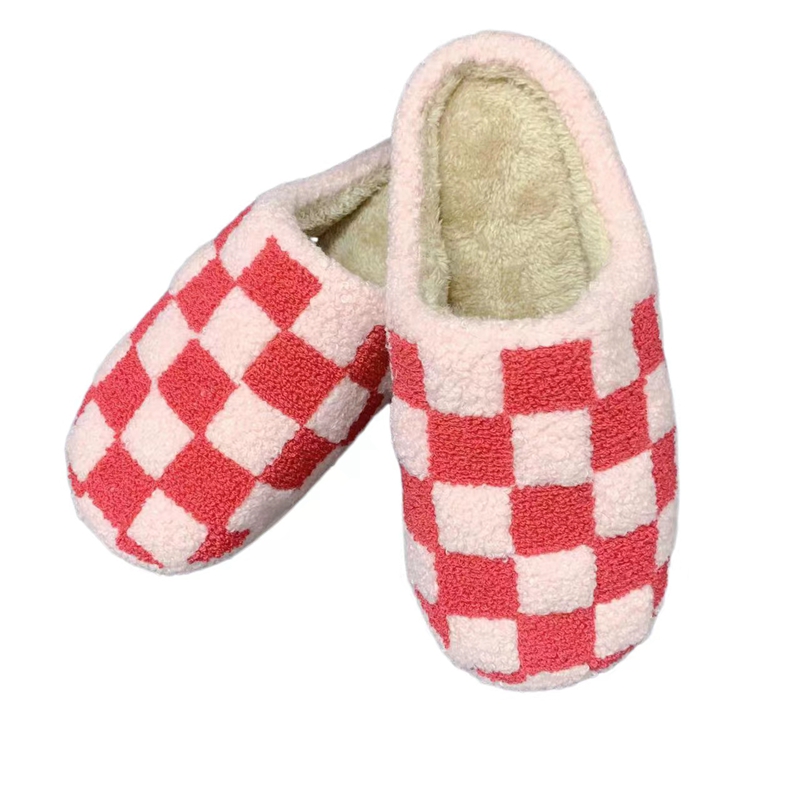 Women’s Pink Checker   Winter Indoor Plush Slipper